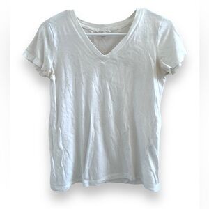 F21 Soft White V Neck Tee Ladies Size Small
